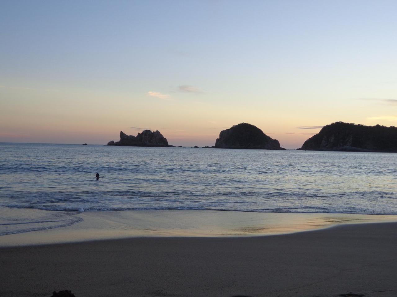 Bungalows Las Hamacas San Patricio Melaque Dış mekan fotoğraf